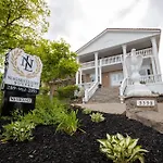 Niagara Luxury Suites