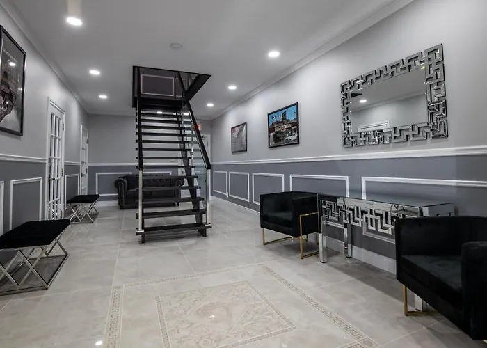Niagara Luxury Suites
